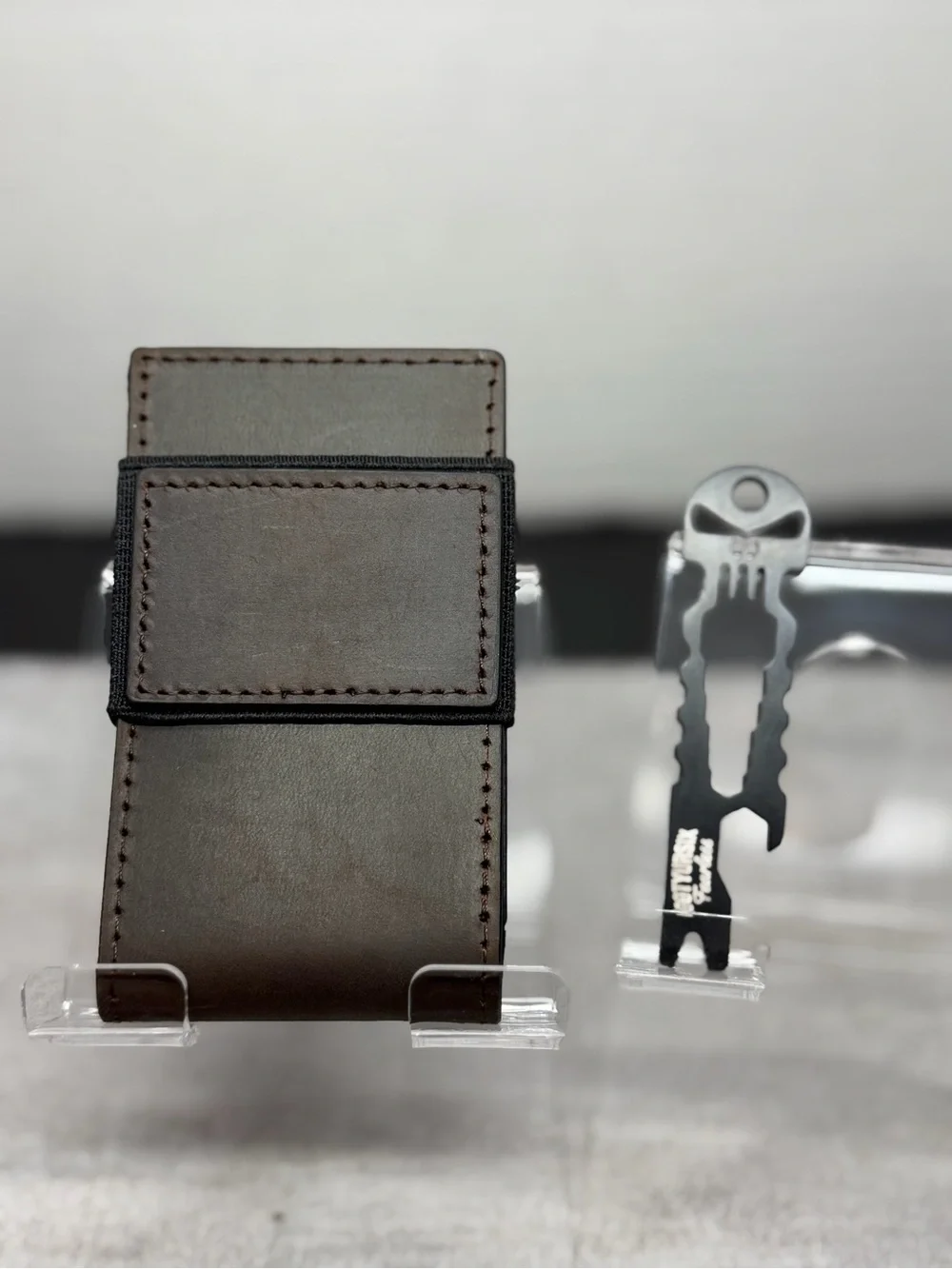 MENS WALLET METAL CARD HOLDER CASH STRAP MINIMALIST PULL TAB WALLET w/MULTI-TOOL